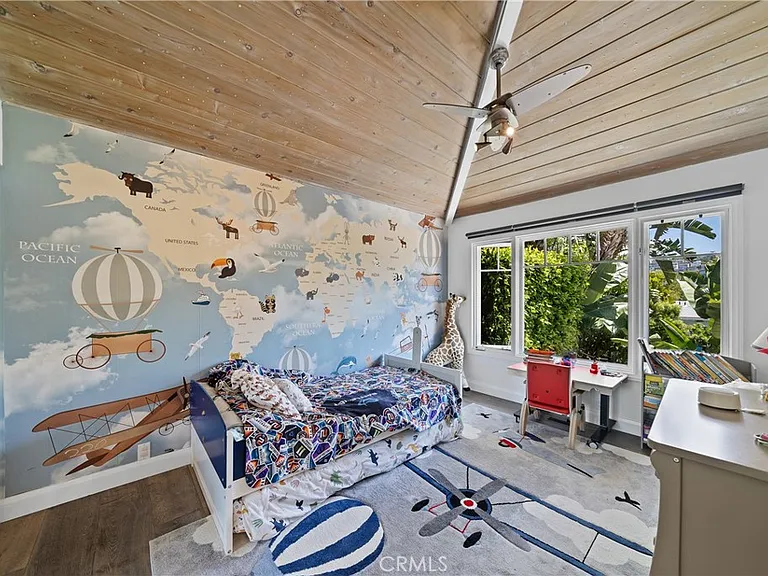 1044 Noria St — Photo 13