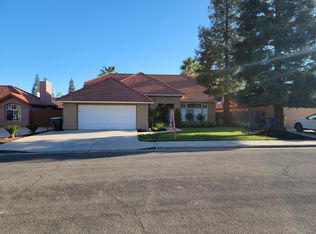 2093 E Ryan Ave, Fresno, CA 93720