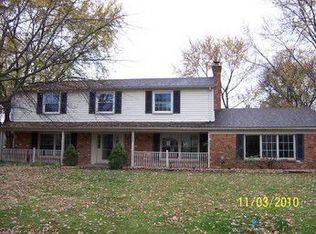 26127 Kiltartan St, Farmington Hills, MI 48334