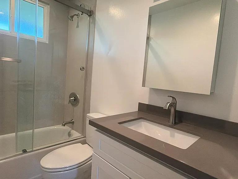 1161 N Hobart Blvd — Photo 30