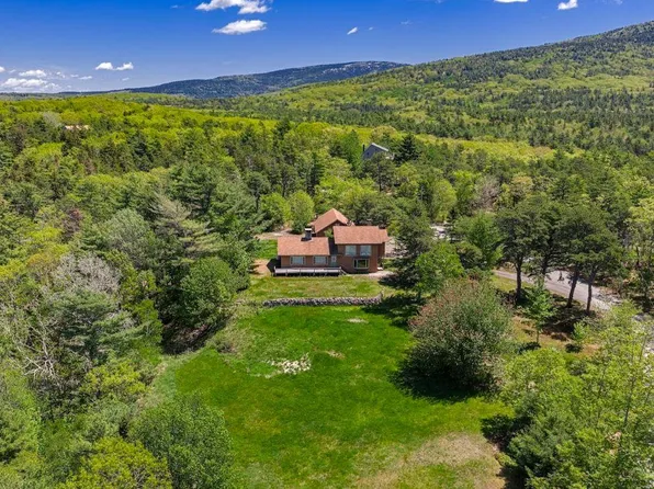 18 Stanley Mountain Road, Mount Desert, ME 04660