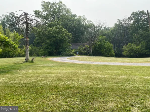 20 Creek Rd, Dauphin, PA 17018