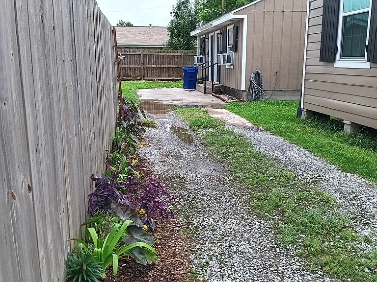 119 Chenet Ave #A — Photo 2