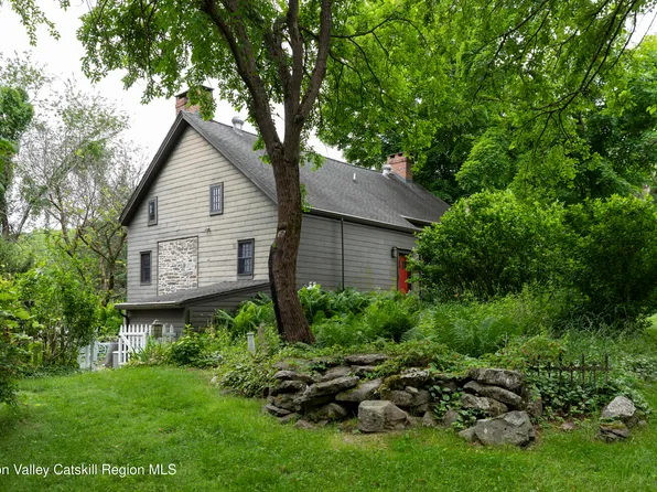 50 Conklin Hill Road, Milton, NY 12547