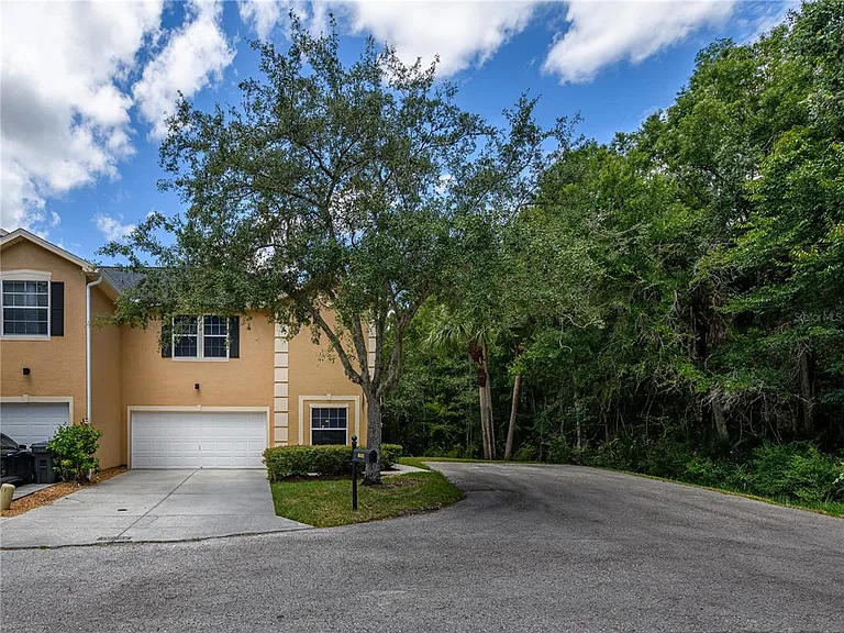 16322 Parkstone Palms Ct — Photo 30