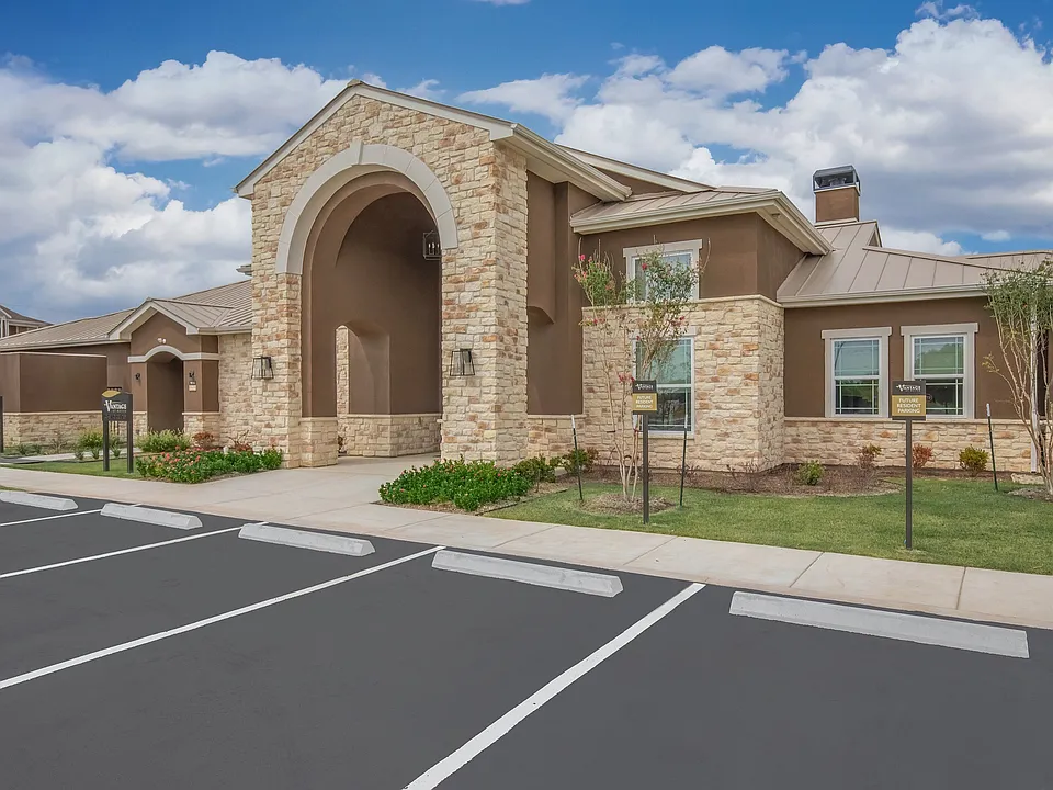 Vantage at Hutto Leasing Center