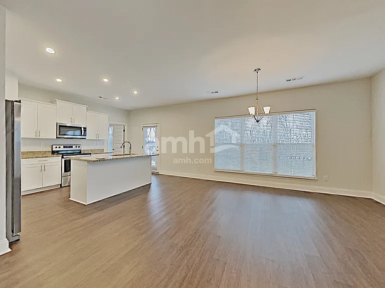 5039 Mountain Springs Rd — Photo 6