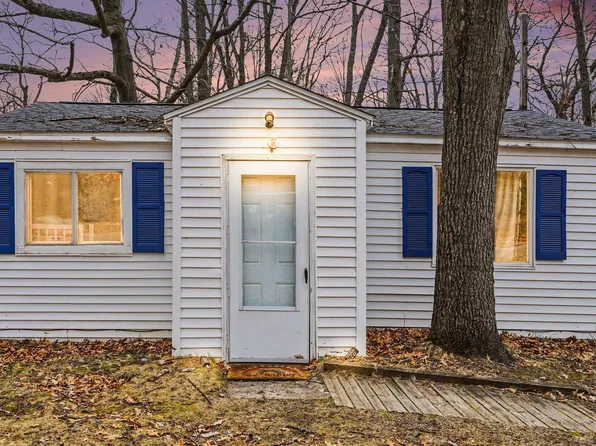 130 Burrill Dr, Prudenville, MI 48651