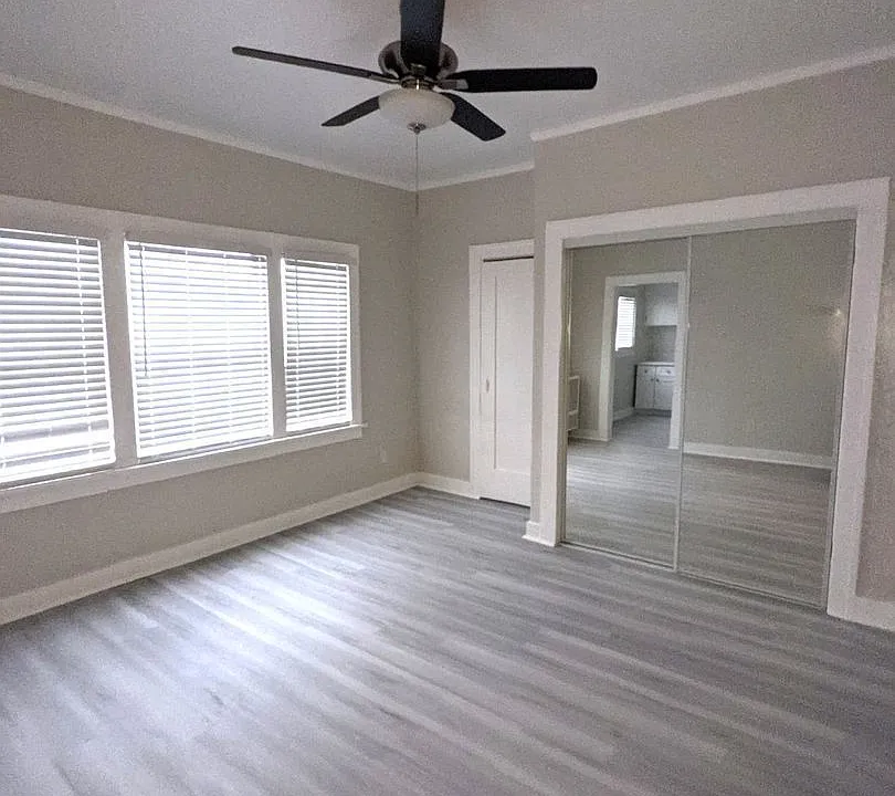 832 W Florence Ave #7A