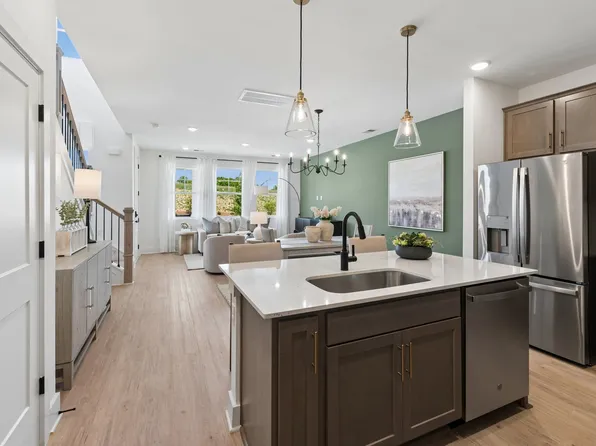 Briley Plan, Hillcrest Village