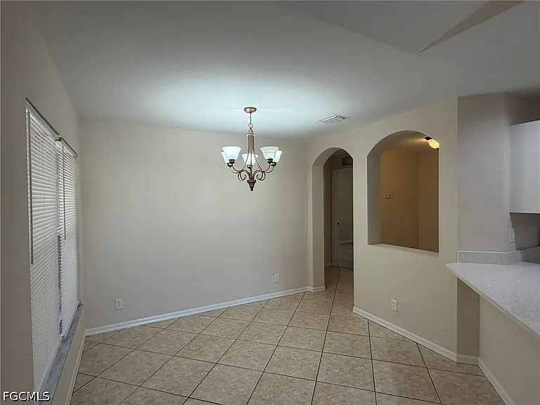 3527 NE 19th Pl — Photo 14