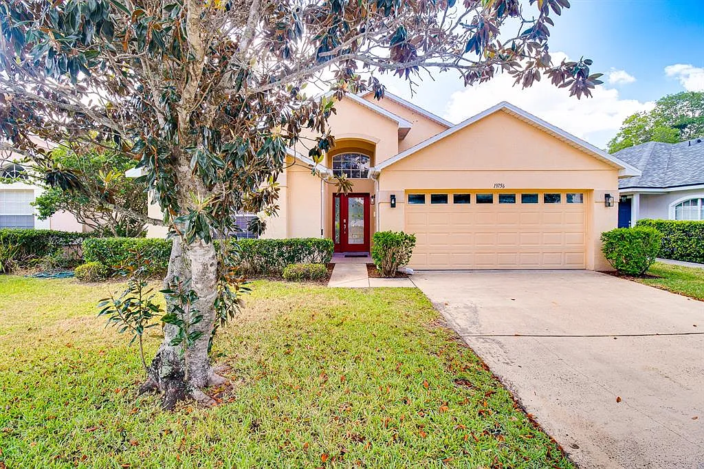 3 bed, 2.0 bath, 1614 sqft, $2,500 — Photo 1