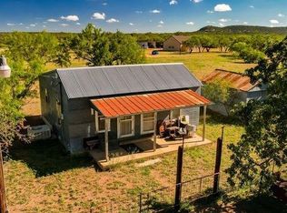 14 Jack Rabbit Rd, Doss, TX 78618