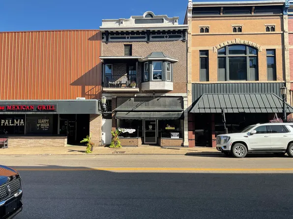 46 W Jackson St #A, Millersburg, OH 44654