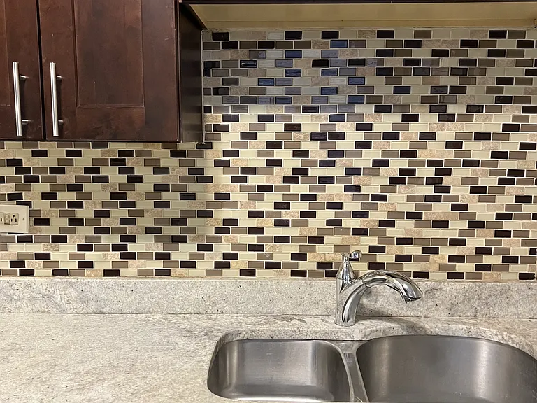 3410 W Carmen Ave #3 — Photo 2