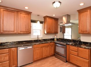 9639 105th Ave N, Maple Grove, MN 55369