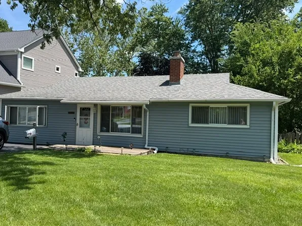 221 N Dorchester Ave, Wheaton, IL 60187