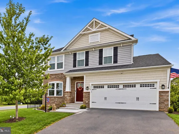 130 Emperor Dr, Lake Frederick, VA 22630