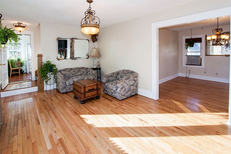 Spacious Living Room