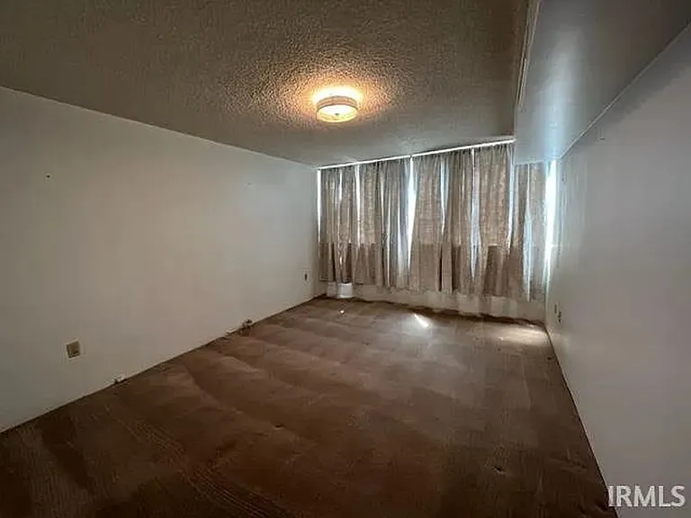 1100 Erie Ave #605 — Photo 2