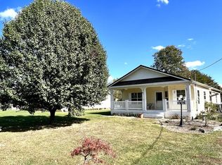 42132 Main St, Coolville, OH 45723