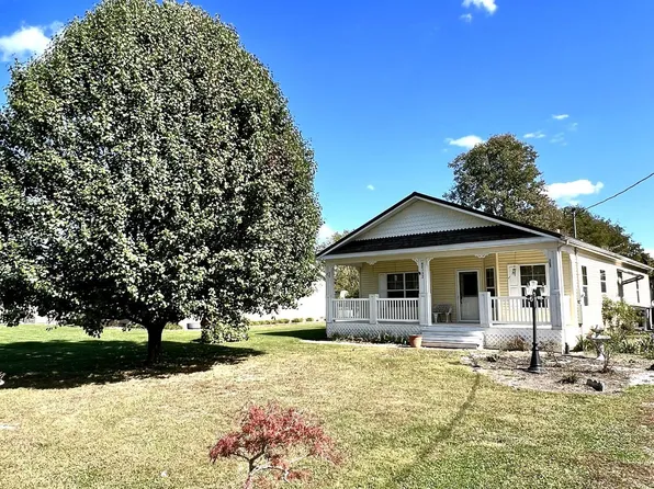 42132 Main St, Coolville, OH 45723