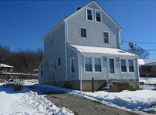 12 Varnum Ave, Bristol, RI 02809