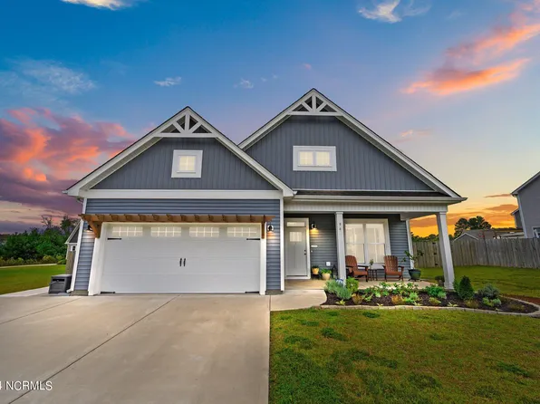 96 Crestwood Court, Hampstead, NC 28443