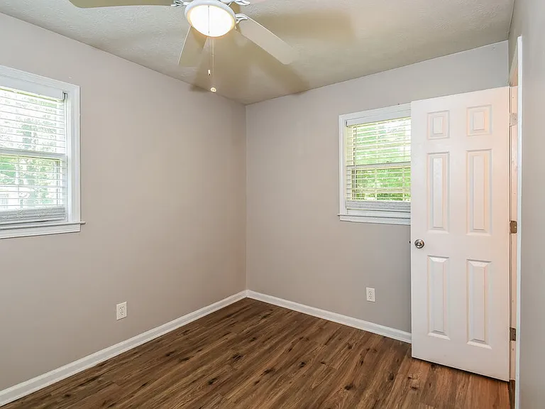 6325 Wellington Way — Photo 13