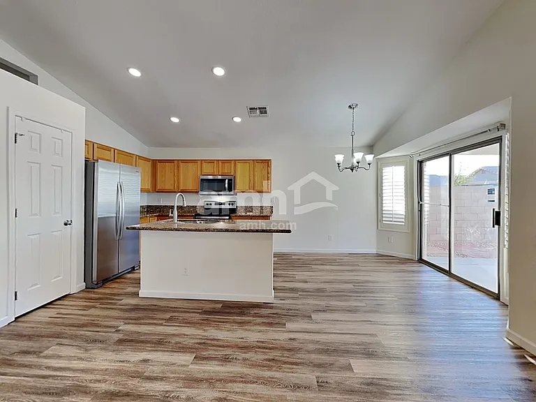 4722 E Silverwood Dr — Photo 4