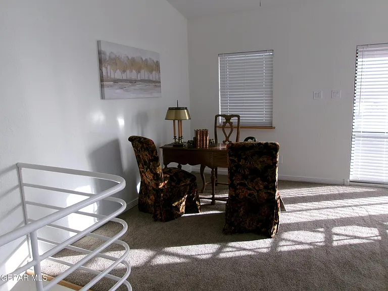 294 Vaquero Ln #B — Photo 16