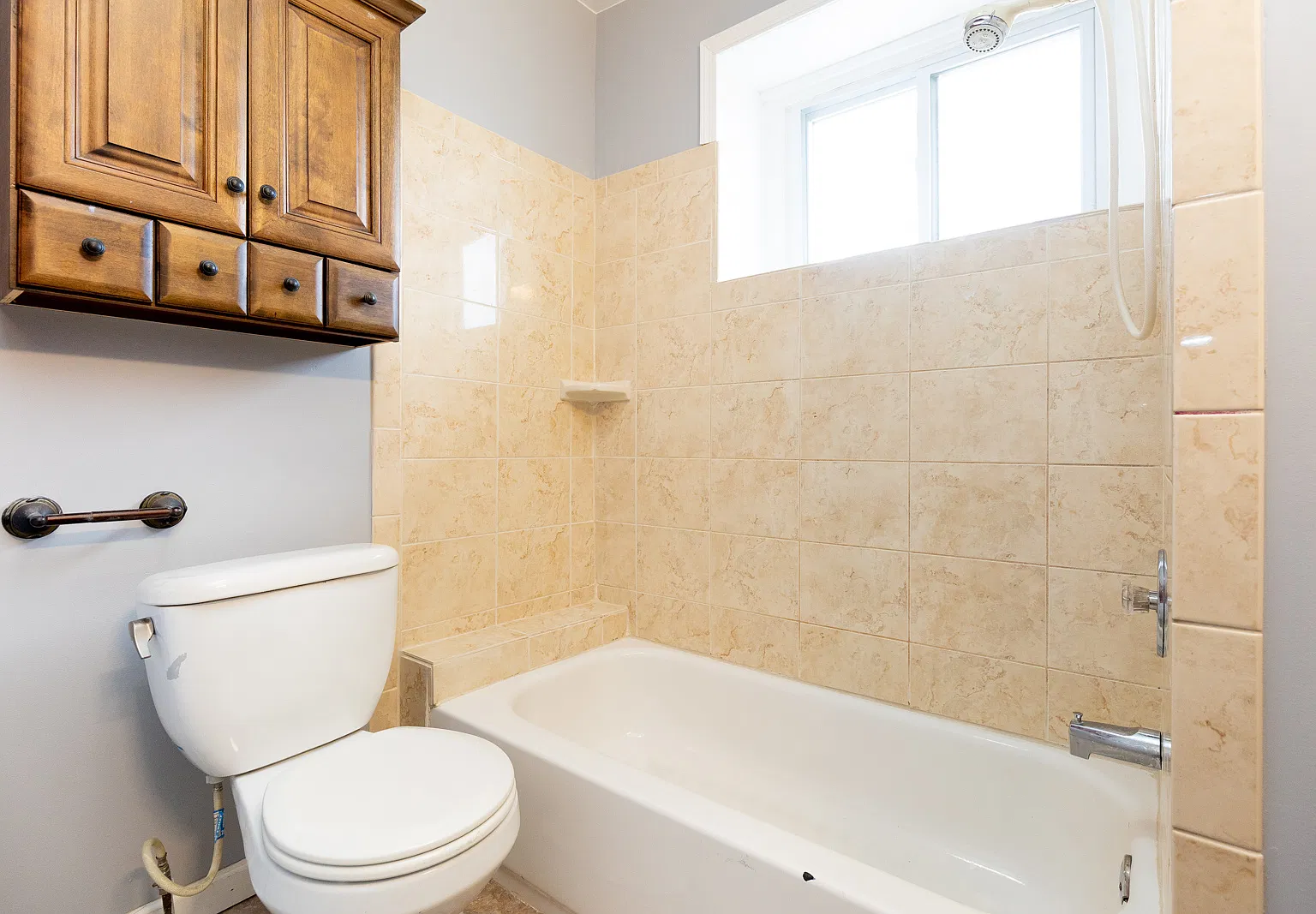 2 bed, $1,200 — Photo 3
