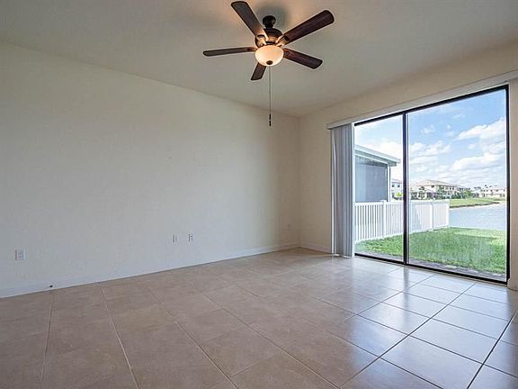 3rd image of 10032 W Villa Cir