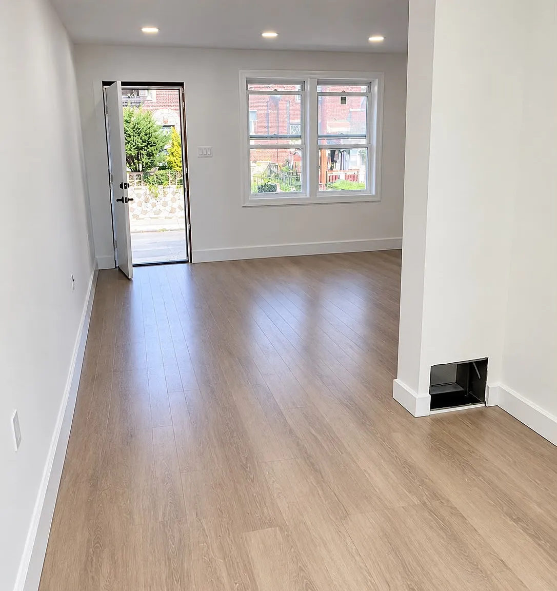 2 bed, 1.5 bath, 800 sqft, $2,100 — Photo 3