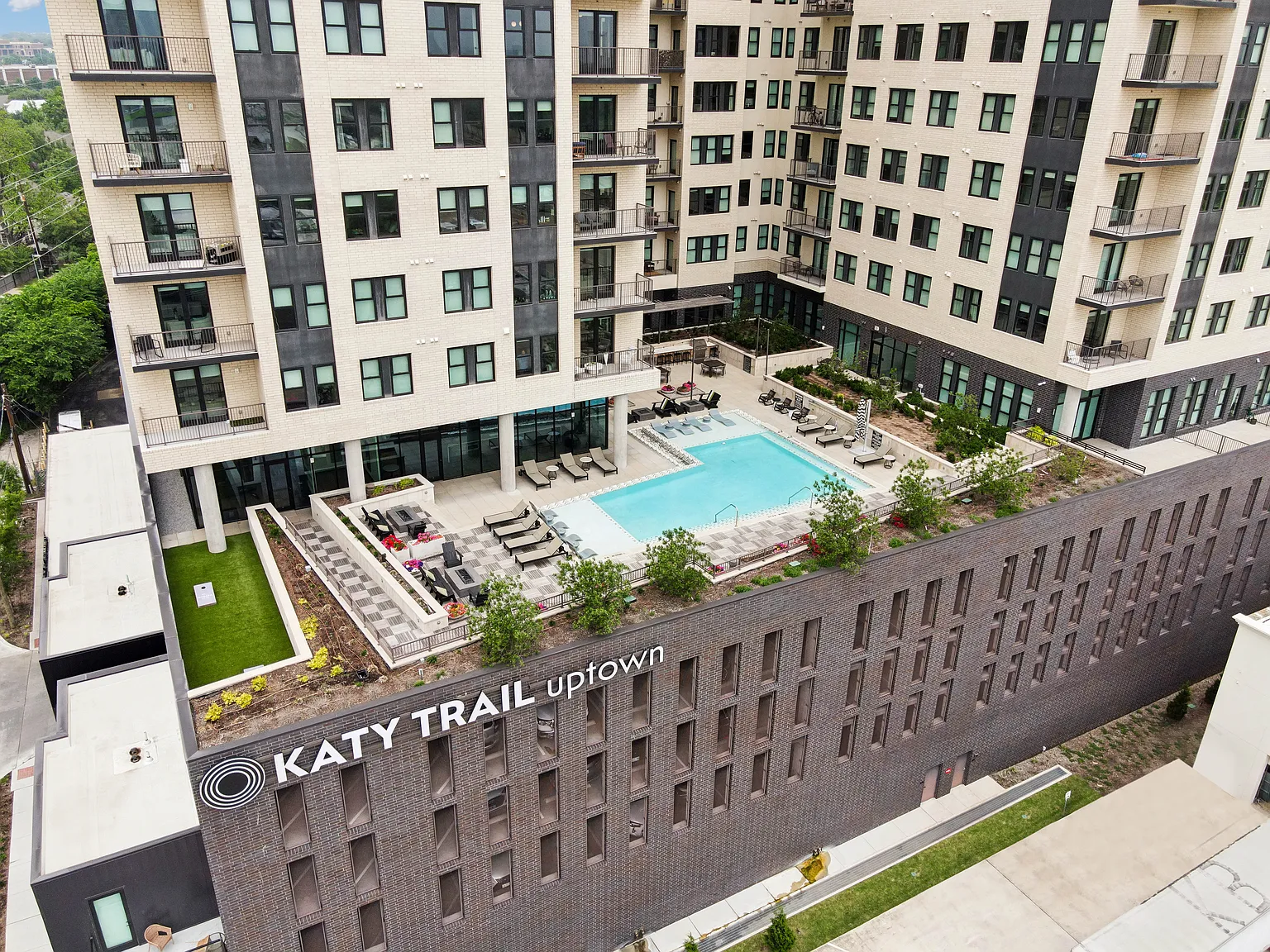 Katy Trail Uptown — Photo 1