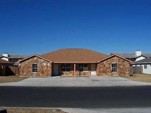 1st image of 7557-7559 OAK CHASE
