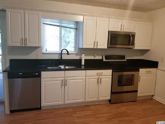 4th image of 5041 Watergate Dr