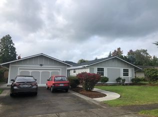 3825 Oak St, Longview, WA 98632