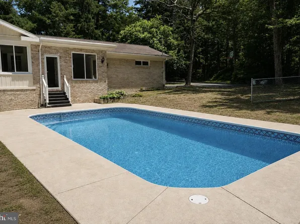 765 Witmer Rd, York, PA 17402