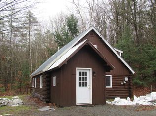 196 Hidden Ln, White River Junction, VT 05001