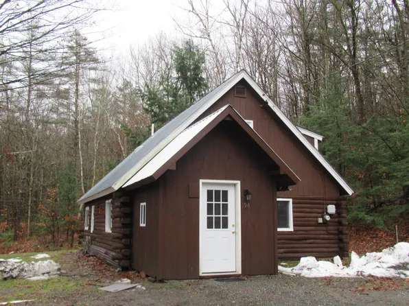 196 Hidden Lane, Hartford, VT 05001