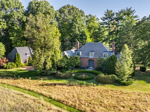 1137 Questover Cir, Indianapolis, IN 46228