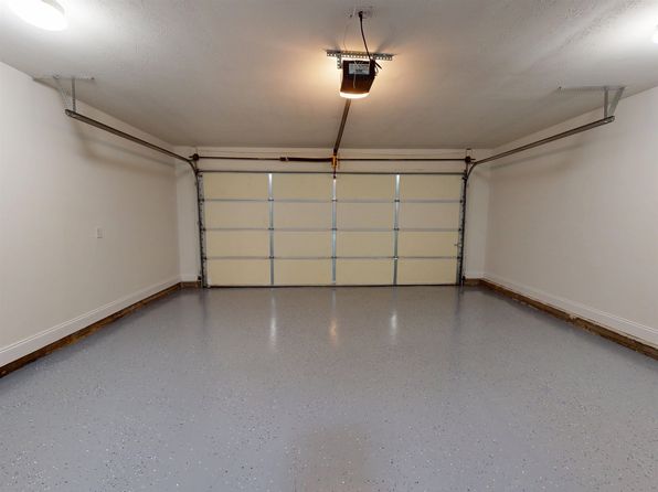 12 Abbey Ct #13, Fishersville, VA 22939