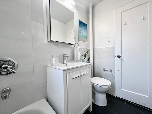 Rented by Voro NYC | media 3