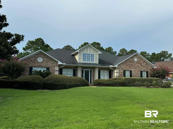 9139 Clubhouse Dr, Foley, AL 36535