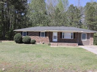 6591 Goldsboro Rd, Wade, NC 28395