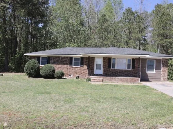 6591 Goldsboro Rd, Wade, NC 28395
