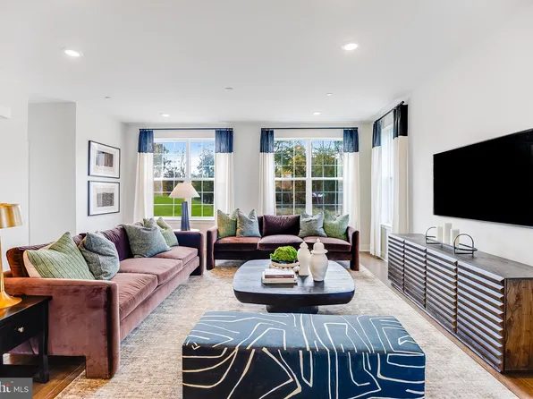 106 Ada Hightower Blvd, Pennington, NJ 08534