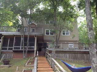 1551 Kinder Ln, Dandridge, TN 37725