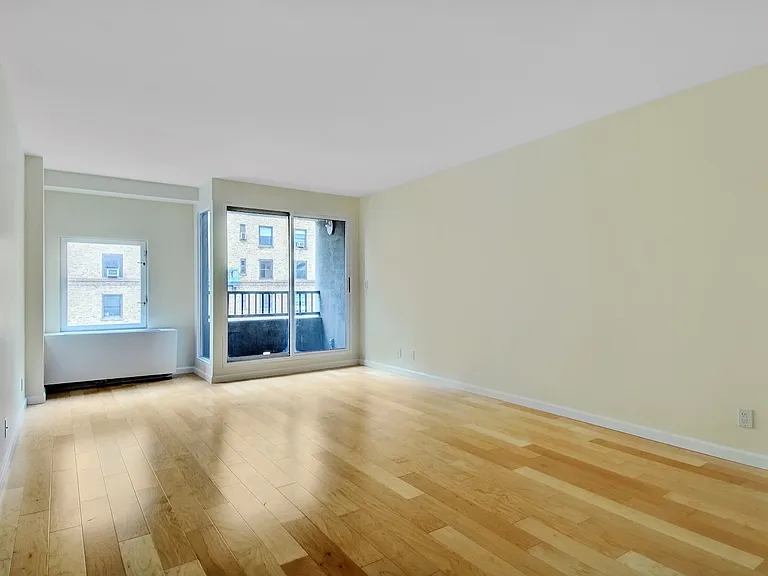 324 W 23rd St #6A — Photo 6